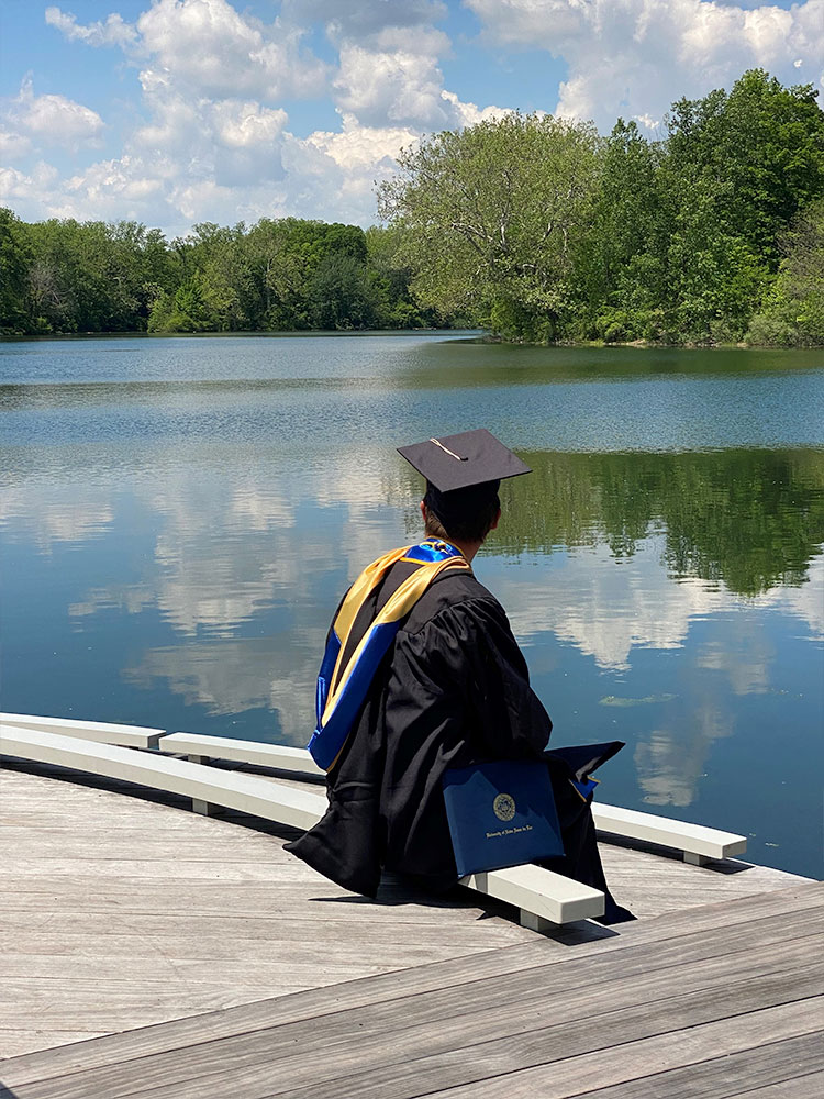 Simon 14 grad lake reflection