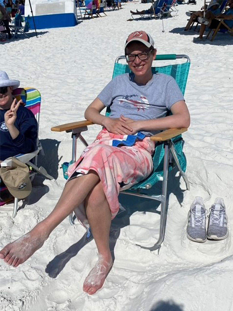 hat-pic-beach-chair